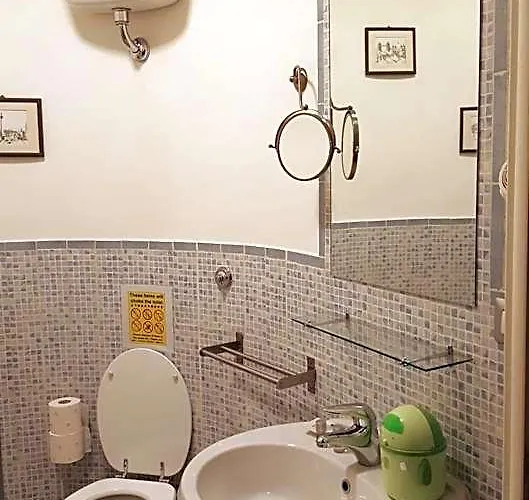 Luiza Vatican House Bed & Breakfast 4*