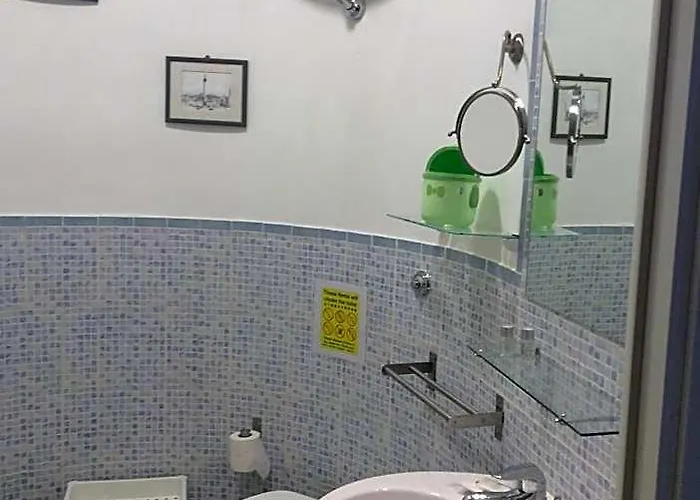 Luiza Vatican House 4*
